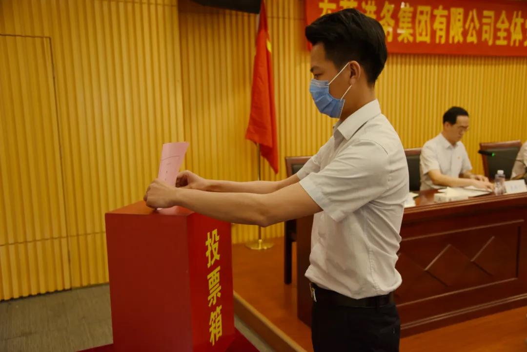 黨員1.jpg