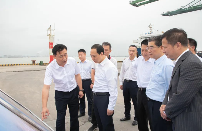 呂成蹊赴東莞港督導(dǎo)重大項目建設(shè)