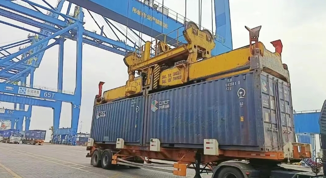 東莞港首開印尼至湖北海鐵聯(lián)運(yùn)通道——9000噸原料高效抵鄂